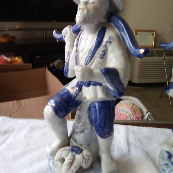 Collectibles - Picture 9 of 16